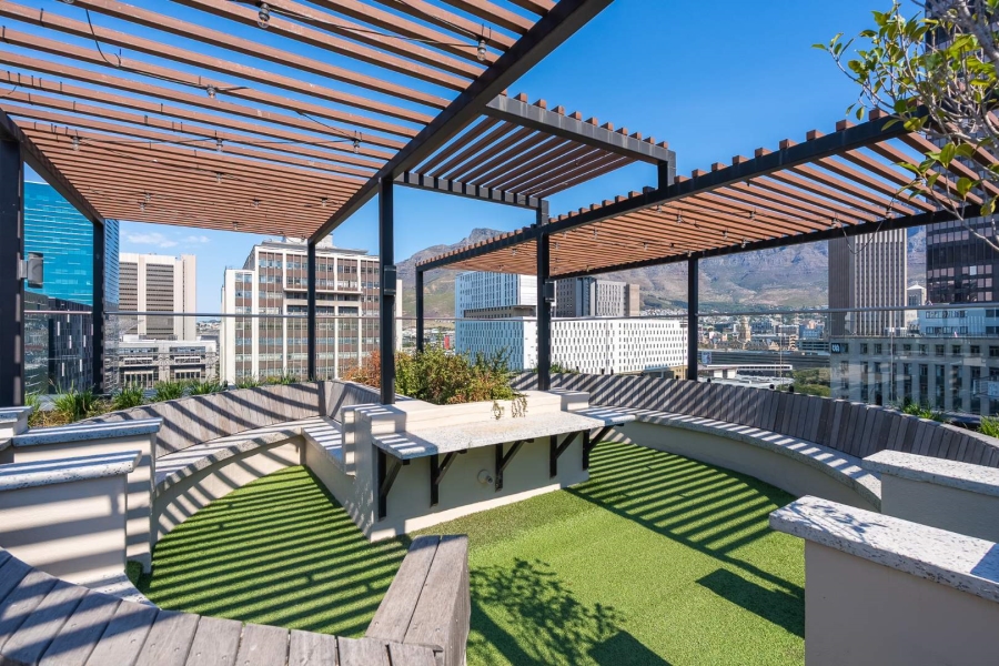 2 Bedroom Property for Sale in Cape Town City Centre Western Cape